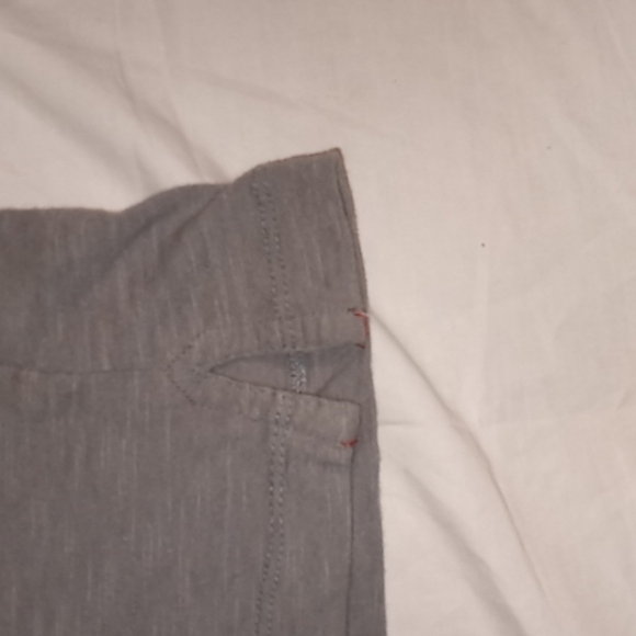 4/$15 Ocean Current Men's Tank Top XL Black Red White Grey Stripes EUC - Picture 5 of 5